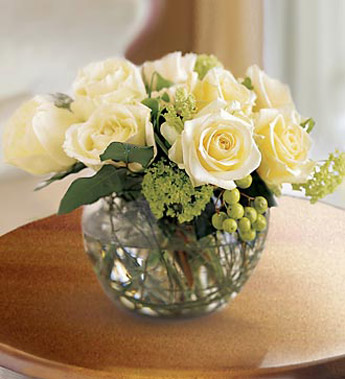 The Thoughtful Expressions Premium Rose Arrangement